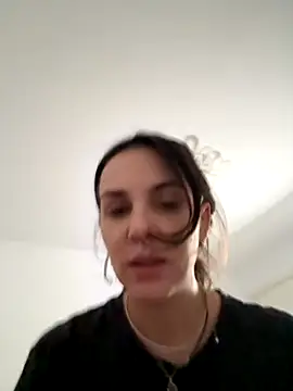 Snapshot of TaniaAmore chatting on October 2025 08:37:02 PM TaniaAmore online show from October 2025 08:37:02 PM