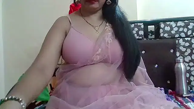 NautyBabe online show from October 2025 06:07:01 PM