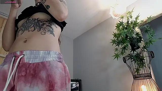 VickyJackson  online show from January 2025 01:58:02 PM