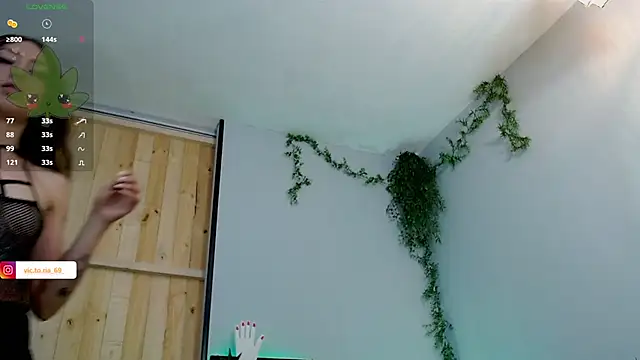 VickyJackson  online show from February 2025 05:23:02 PM