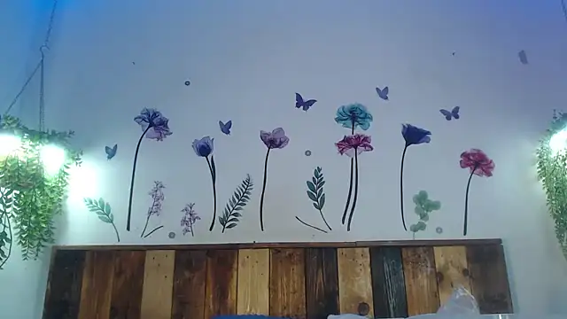 DaMikaela  online show from February 2025 10:00:02 PM