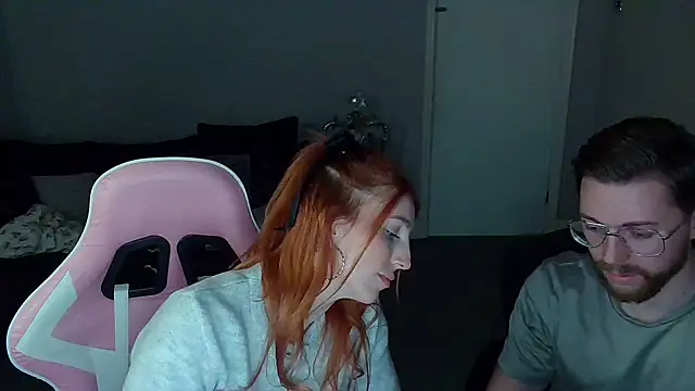 Red firesquirt online show from January 2025 09:02:01 PM