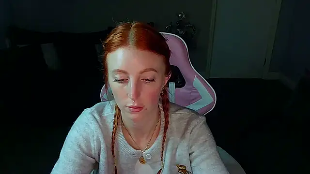 Red firesquirt online show from January 2025 09:28:01 PM