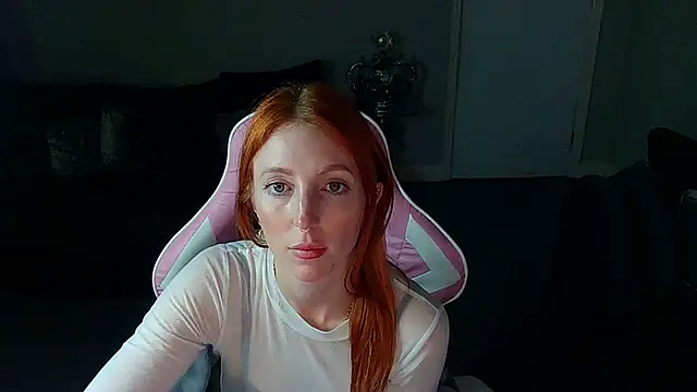 Red firesquirt online show from February 2025 09:25:02 PM