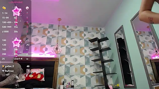 LORENADAVIES online show from December 2024 03:00:02 PM