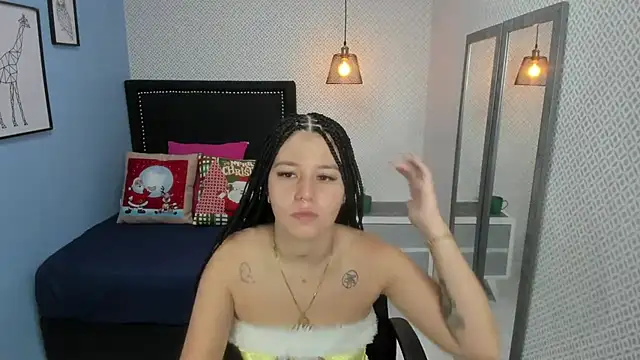 LORENADAVIES online show from December 2024 12:22:02 PM