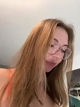 Snapshot of BunnyDiamond1 chatting on February 2025 04:13:02 PM BunnyDiamond1 online show from February 2025 04:13:02 PM