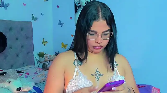 mabellfox online show from December 2024 04:53:02 PM