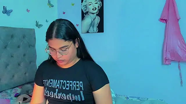 mabellfox online show from December 2024 11:16:01 PM