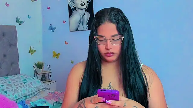 mabellfox online show from January 2025 09:32:01 PM