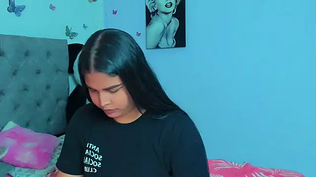 mabellfox online show from February 2025 12:17:01 AM