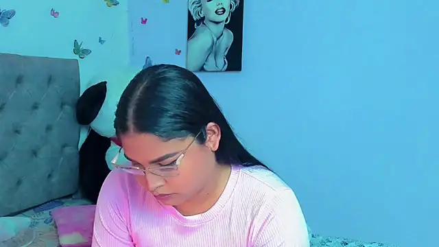 mabellfox online show from February 2025 06:27:02 PM