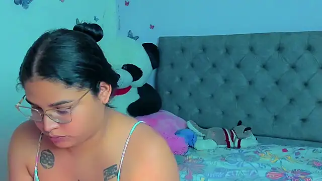 mabellfox online show from March 2025 09:11:02 PM