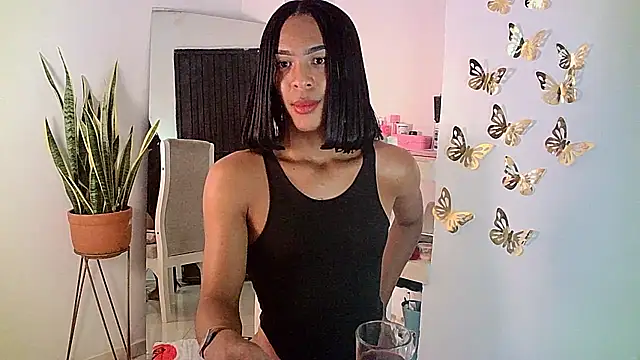 Snapshot of carmen14 chatting on February 2025 04:37:02 AM carmen14 online show from February 2025 04:37:02 AM