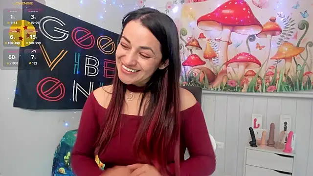 LovelyAzucena online show from March 2025 05:57:02 PM