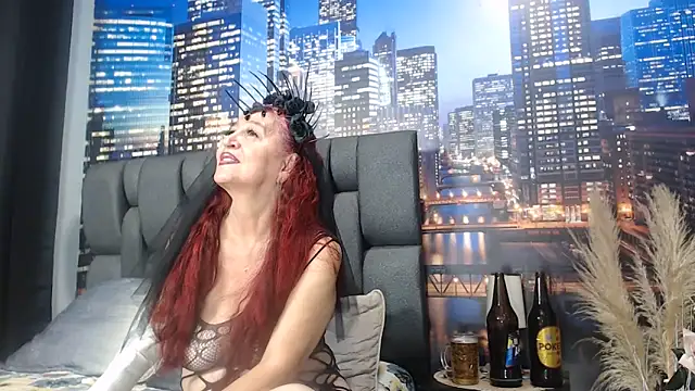 Snapshot of Lucy_mature8 chatting on June 2026 10:45:02 PM Lucy mature8 online show from June 2026 10:45:02 PM