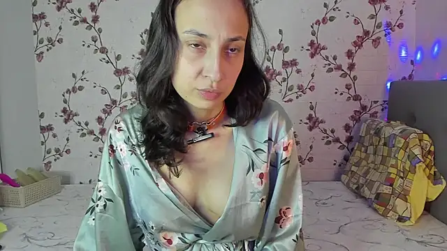 Alisagold90 online show from October 2025 11:23:02 AM