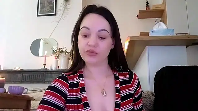 Lilie romeo online show from March 2025 02:42:02 PM