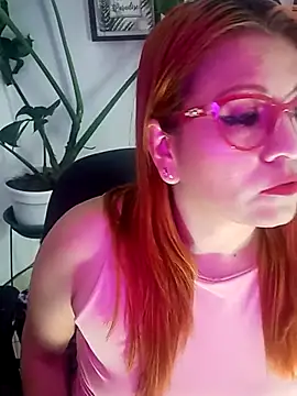 Victoria Caruso online show from March 2025 08:40:02 PM