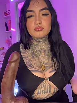 CloeeBeckam online show from November 2025 08:04:02 AM