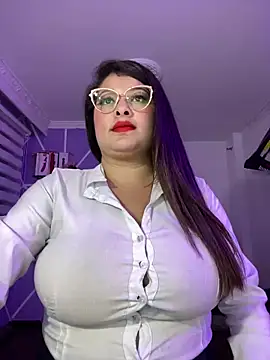 MiiaaJoness online show from December 2024 06:28:01 PM