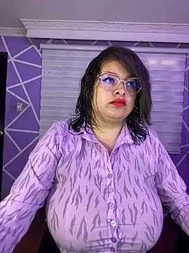 MiiaaJoness online show from July 2026 04:02:01 PM
