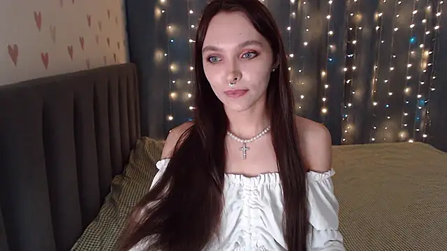 Snapshot of ChloeSunny chatting on February 2026 02:35:01 PM ChloeSunny online show from February 2026 02:35:01 PM