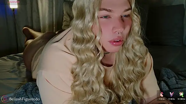 IsabellaFigueredo   online show from November 2025 07:04:02 PM