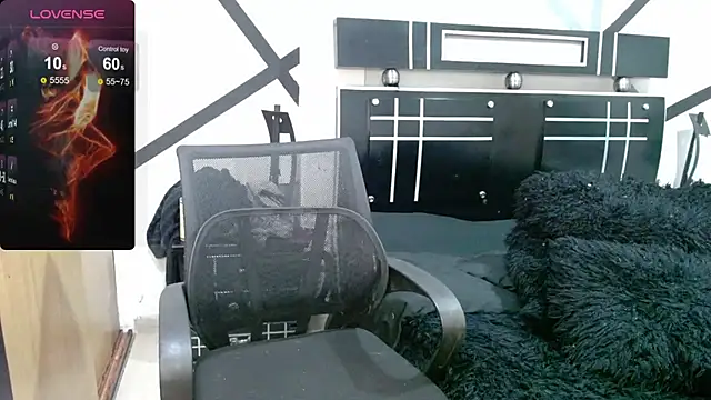 Snapshot of daimon_rockkk chatting on March 2025 03:50:01 AM daimon rockkk online show from March 2025 03:50:01 AM