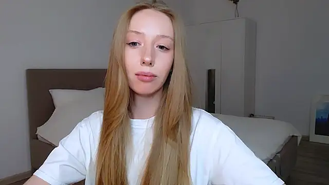 Luna insniity online show from January 2025 11:17:01 PM