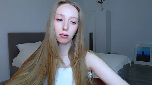 Luna insniity online show from January 2025 08:28:01 PM