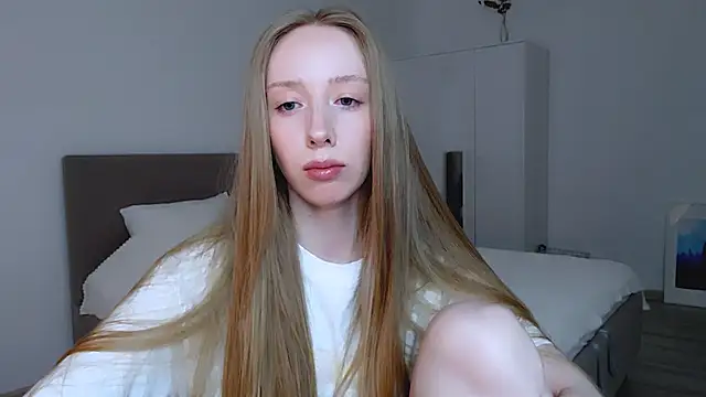 Luna insniity online show from February 2025 07:47:02 PM