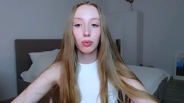 Luna insniity online show from March 2025 11:16:02 PM