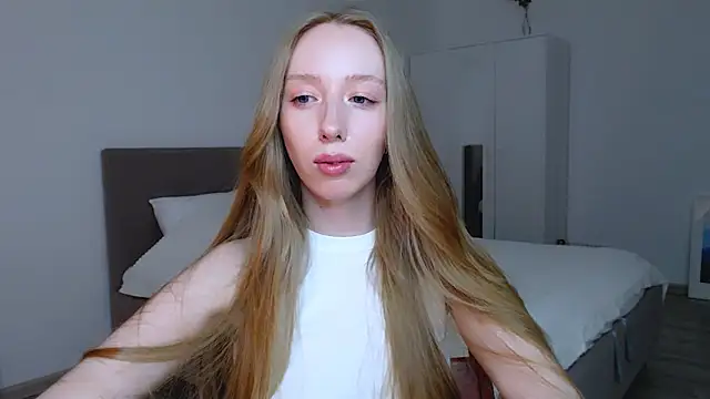 Luna insniity online show from March 2025 10:54:01 PM