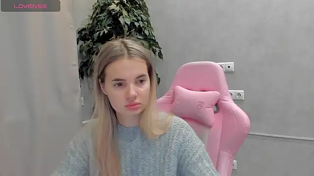 Donna Evans online show from January 2025 12:00:01 AM