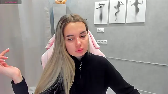 Donna Evans online show from March 2026 11:52:04 PM