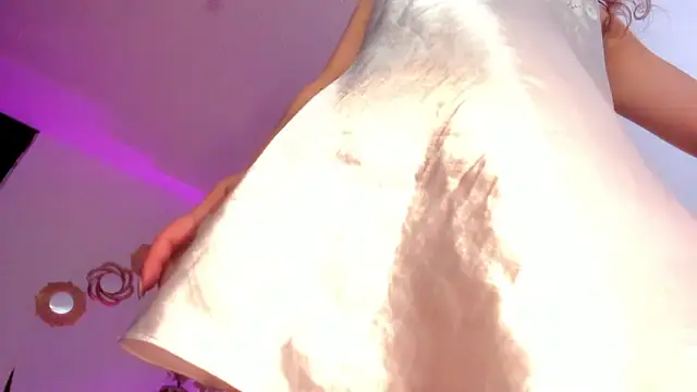 Snapshot of aliss_ev chatting on March 2025 06:52:01 PM aliss ev online show from March 2025 06:52:01 PM