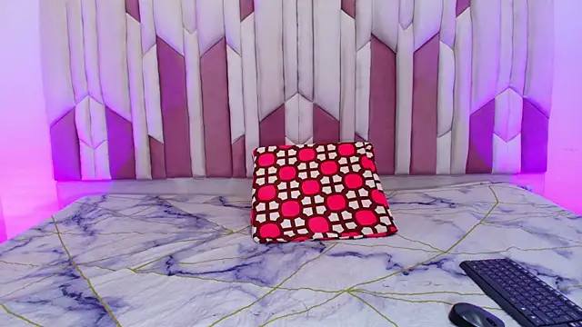 lucyy gray online show from October 2025 03:06:01 AM