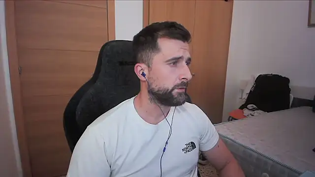 alex877x online show from October 2025 09:01:01 PM