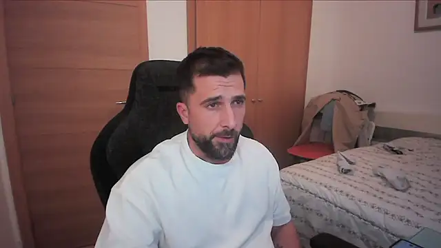 alex877x online show from October 2025 09:37:01 PM