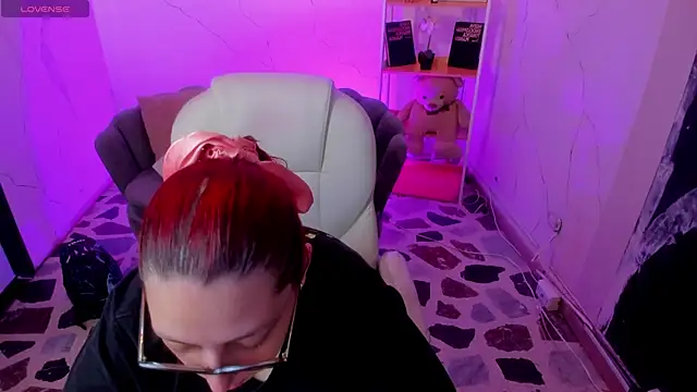 NiickyJones online show from October 2025 08:48:01 PM