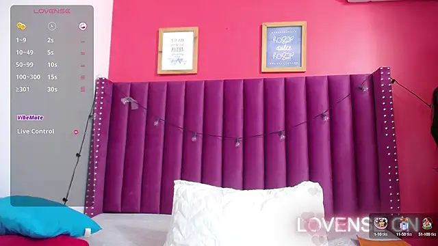 littlee emilyy  online show from December 2024 12:56:02 PM