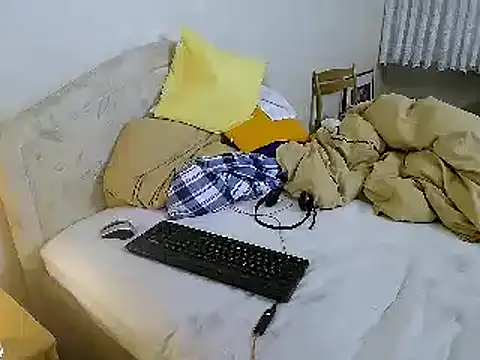 Snapshot of HornyRalfi55 chatting on March 2025 08:41:02 PM HornyRalfi55 online show from March 2025 08:41:02 PM