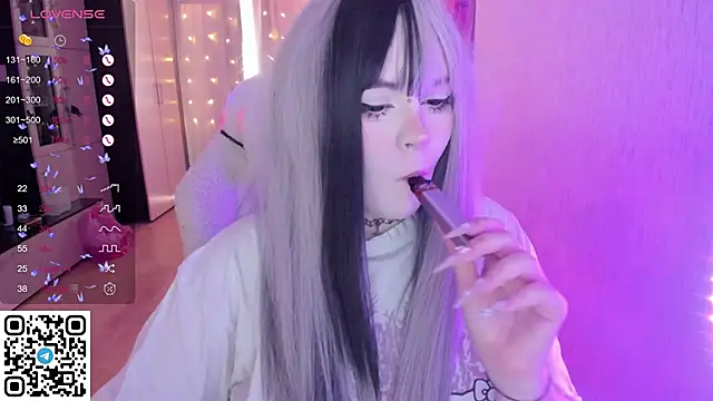 SelenaCute online show from March 2026 06:08:01 AM