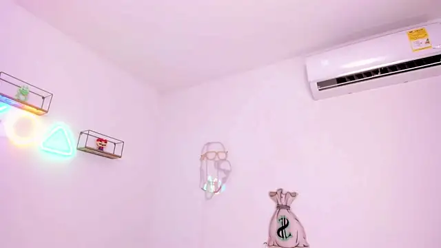 eileen tanihara online show from February 2026 06:15:01 PM