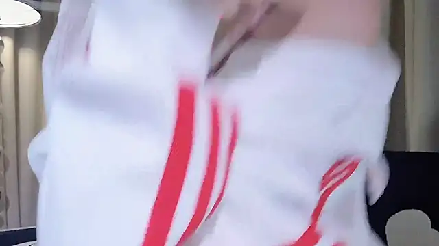 lvy-w online show from March 2025 07:49:02 AM