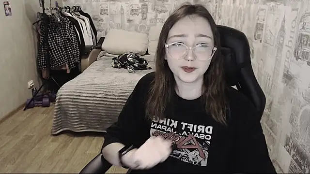 AmeliaKamishiro online show from December 2024 01:55:01 PM