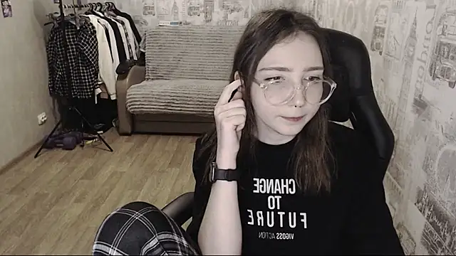 AmeliaKamishiro online show from December 2024 02:28:02 PM