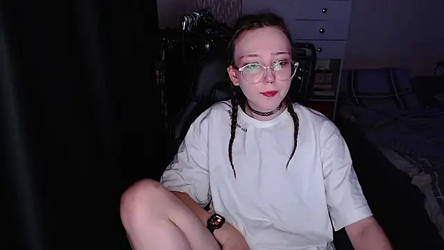 AmeliaKamishiro online show from November 2025 03:06:01 AM