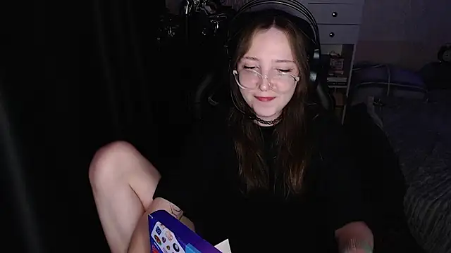 AmeliaKamishiro online show from November 2025 01:04:01 PM